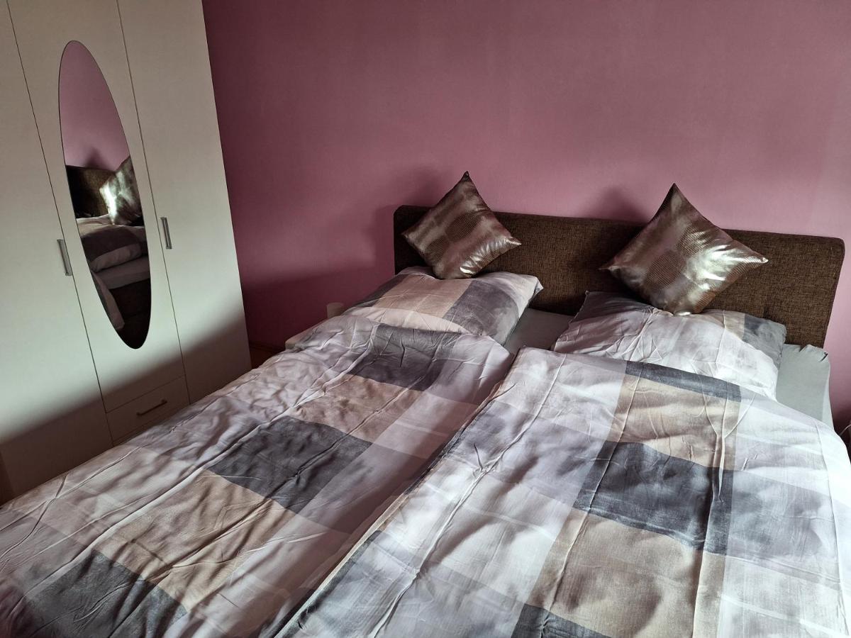 Privatunterkunft, Ferienwohnung, Monteurswohnung Bottrop Esterno foto